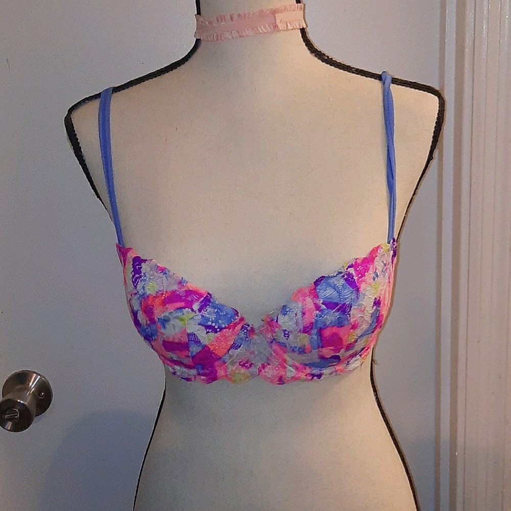PINK Victoria's Secret Push-up Bra
